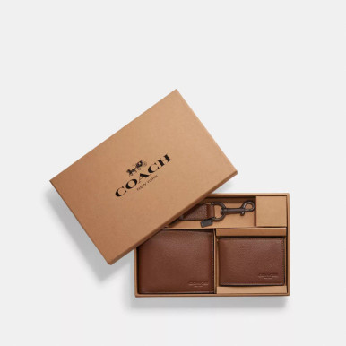 COACH Boxed 3 In 1 Wallet Gift Set image 4