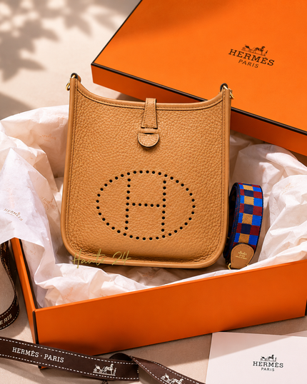 HERMÈS Mini Evelyne 16