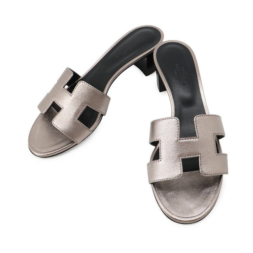 HERMÈS Oasis Sandals Champagne