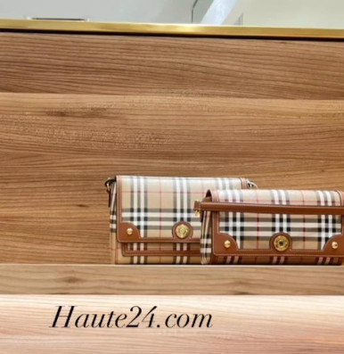 BURBERRY Note Bag image 0