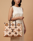 LOUIS VUITTON Onthego Creme