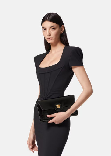 VERASCE La Medusa Patent Pouch -Black image 1