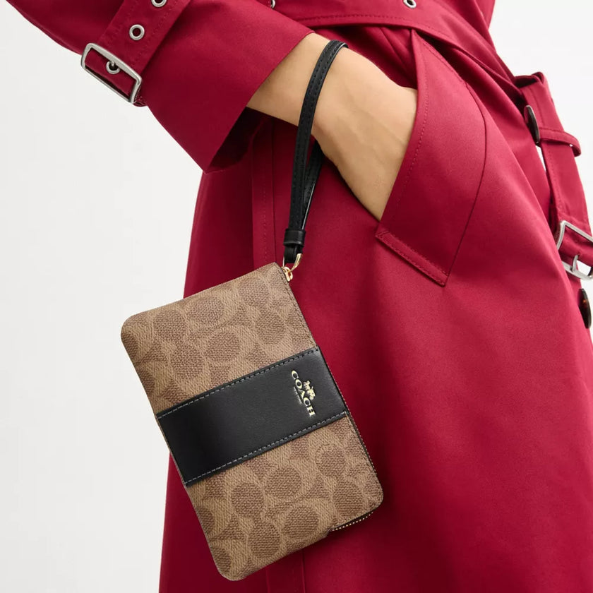 COACH Corner Zip Wristlet In Signature Canvas With Stripe - Gold/Tan/Black image 3