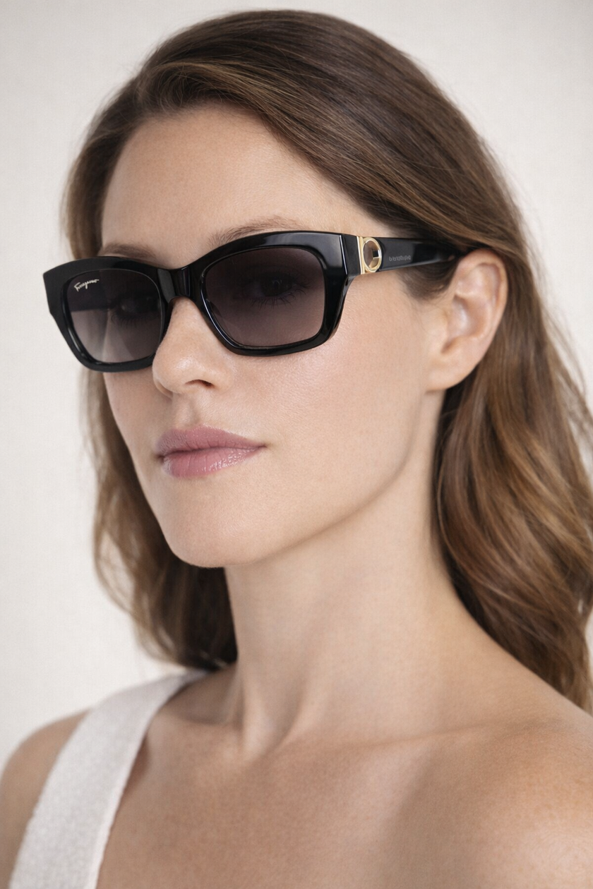 FERRAGAMO Grey Gradient Square Ladies Sunglasses image 0