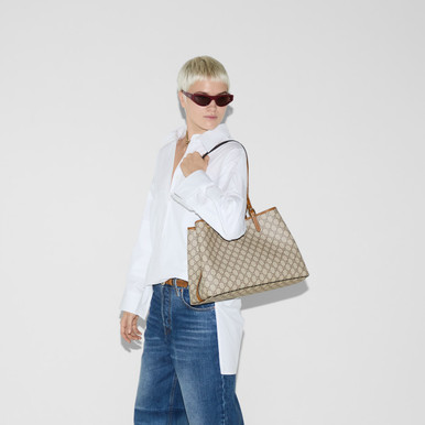 GUCCI GG Emblem Medium Tote Bag image 1