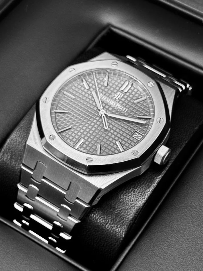 Audemars Piguet Royal Oak 15500ST.OO.1220ST.02 Stainless Steel Grey 