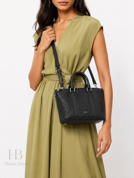 DIOR Weekender Dior Gravity Handbag Black