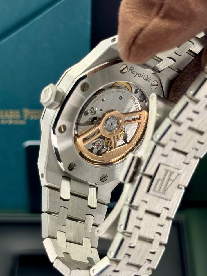 Audemars Piguet Royal Oak 15551ST.ZZ.1356ST.01Stainless Steel Diamond Bezel light blue “Grande Tapisserie” Dial 37mm