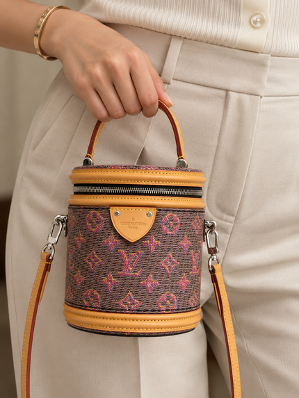 LOUIS VUITTON Cannes LV Pop Monogram