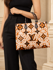 LOUIS VUITTON Onthego Creme Caramel