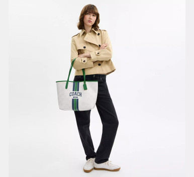 COACH City Tote Bag In Signature Canvas With Coach Graphic image 0