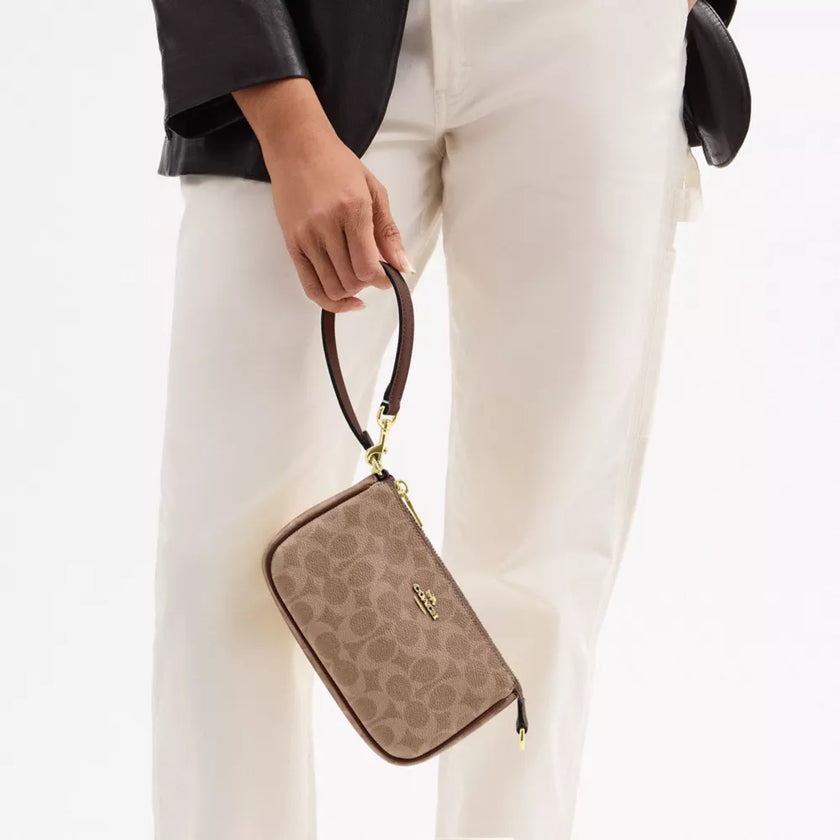 [At India] COACH Nolita 19 In Signature Canvas - Gold/Tan/Brown