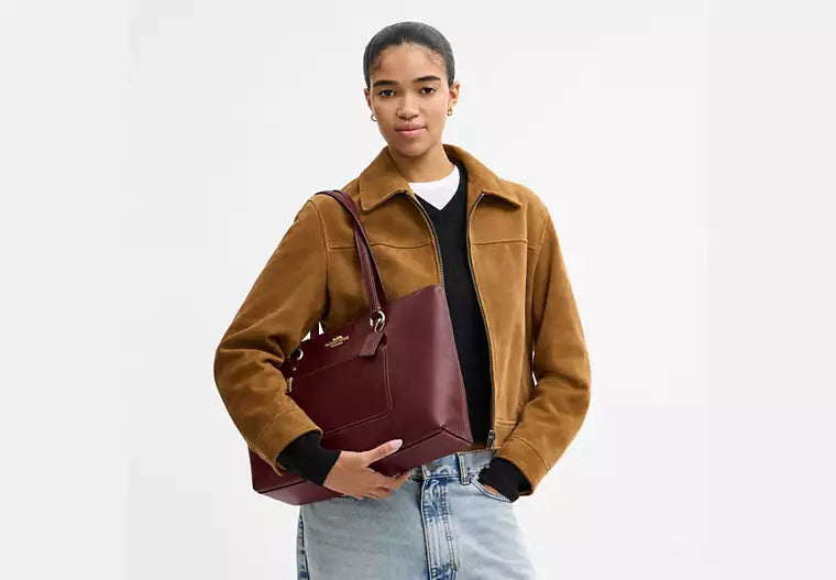 COACH Station Tote Bag smooth leather/Gold (Arriving In Delhi) image 2