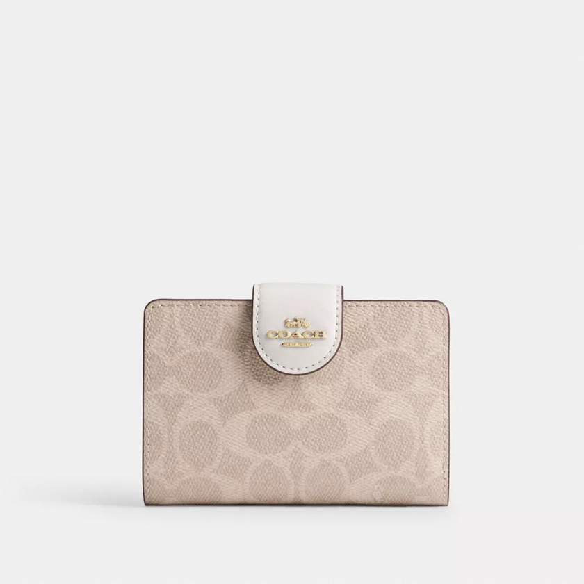 COACH Medium Corner Zip Wallet In Signature Canvas - Gold/Sand/Chalk image