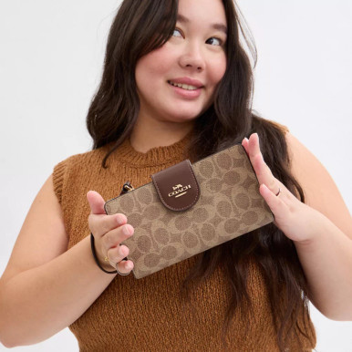 COACH Phone Wallet In Signature Canvas image 2