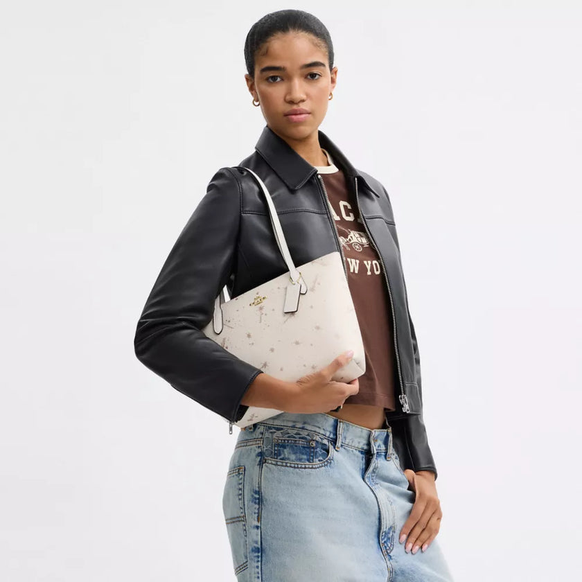 COACH Fiona Zip Tote Bag With Star Print - Gold/Chalk Multi image 1